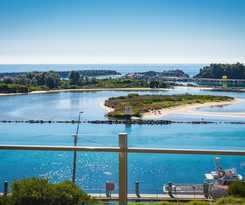 Southbound Escape At The Wharf