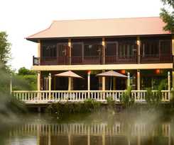 River Jam Amphawa
