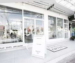 Flat White Cafe X Poshtel