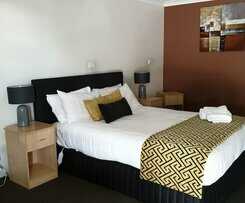 Hotel Tenterfield Tavern and Motor Inn