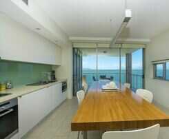 Hotel 1 Bright Point Apartment 4201