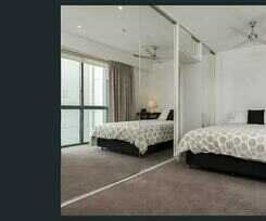 Hotel Waterfront By Gold Star Stays