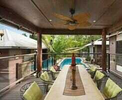 Hotel Banyak Villa