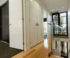 Renee, 4bdr North Melbourne House
