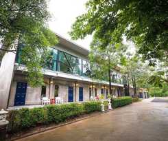 Hotel The Forest Home Resort