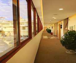 Hotel Greentree INN Shangri LA City BUS Station