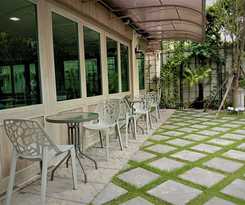 Hotel The Qube Fifty