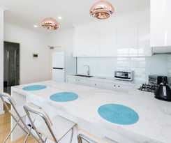 Roland, 1bdr Melbourne Apartment