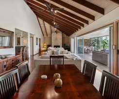 Hotel Lake Weyba Cottages