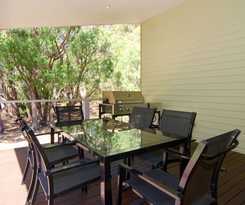 Acacia Chalets