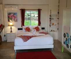 Nan De Panna Riverside Homestay