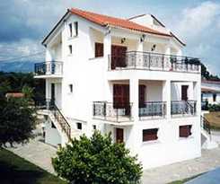 Hotel Eva Studios and Apartments