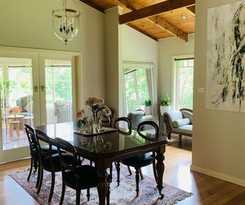 Hotel Araluen Lodge Yarra Valley