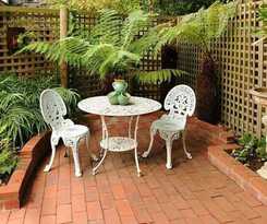 Hotel Mary Card's Coach House