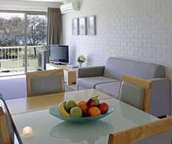 Main Beach Apartments