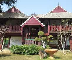Baanklangdoi Resort