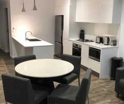 Hotel Quattro On Young