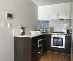 Apartment In Queens Park