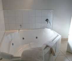 Hotel Elm Riverside Accommodation Merrijig