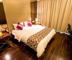 Wanlong Apartment Pazhou Branch