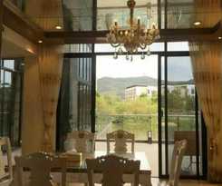 Moon River Lake View Villa