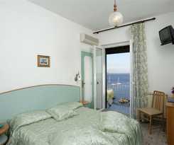 Giardino Delle Ninfe E La Fenice