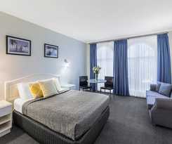 Hotel Cathedral Motor Inn