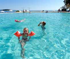 Apartamentos Resort Amarin Apartments