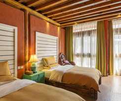 Hotel Floral Sen Du Lijiang