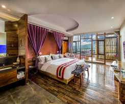 Hotel Flower Place Inn