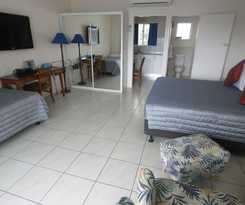 Airlie Court Units