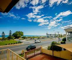 Esplanade Apartments At West Beach