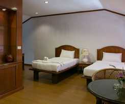 Hotel Haadrin Resort