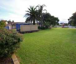 Hotel Esperance Beachfront Resort