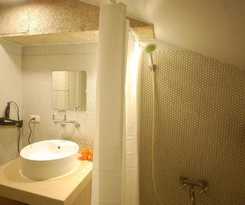 Hotel Orange Moon Inn