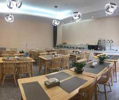 Ibis Styles Hotel (Nanchang Honggutan University Town)