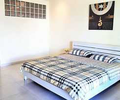 Jomtien Plaza Residence Large Modern Studio Apartment