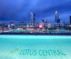 Hotel Happy Life Grand and Sky Bar