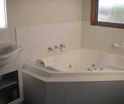 Hotel The Real Mccoy Holiday Accommodation