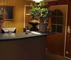 Motel White Lanterns