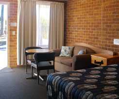 Hotel Town and Country Motor Inn