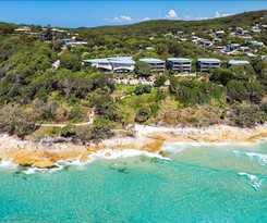 Hotel Stradbroke Island Beach Hotel