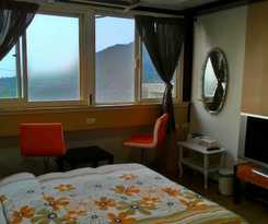 Sunday Inn