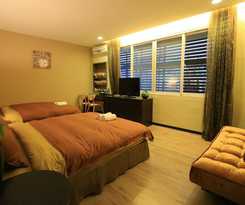 Hotel Black and White Inn