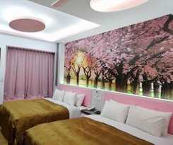 Motel Cherry Blossom
