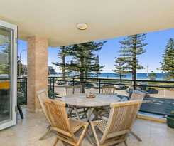 Beachfront On Golden Mile