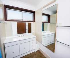 Hotel Castaways Unit 8 - Shoal Bay