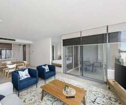 Hotel Accommodate Canberra - Lakefront