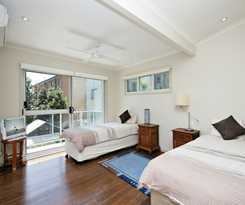 Hotel Florida, 5/5 Lillian Street