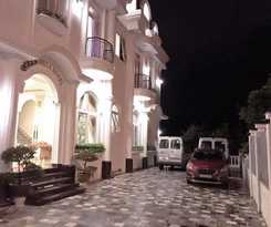Hotel Queen Villa